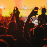 Carnaval 2026 Impulsiona Turismo e Economia Brasileira com Recorde de Participação